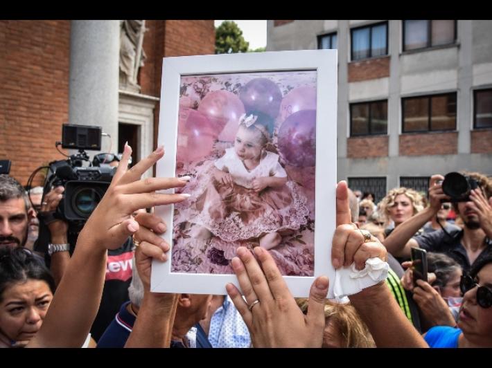 A  Diana, la bimba morta di stenti furono fatti assumere tranquillanti: l'esito degli esami 