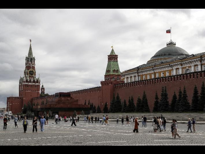 Abbattuto drone su Mosca, chiusi tutti gli aeroporti 