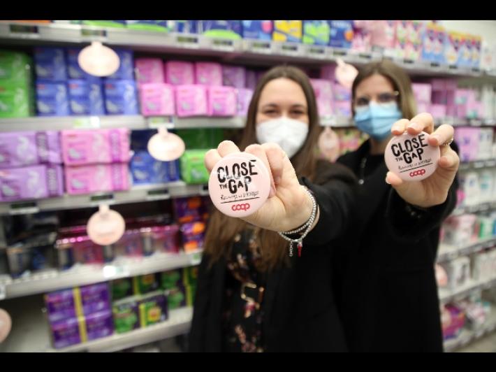 In un'azienda veneziana congedo mestruale per le dipendenti che soffrono di endometriosi. E assorbenti gratuiti per tutte