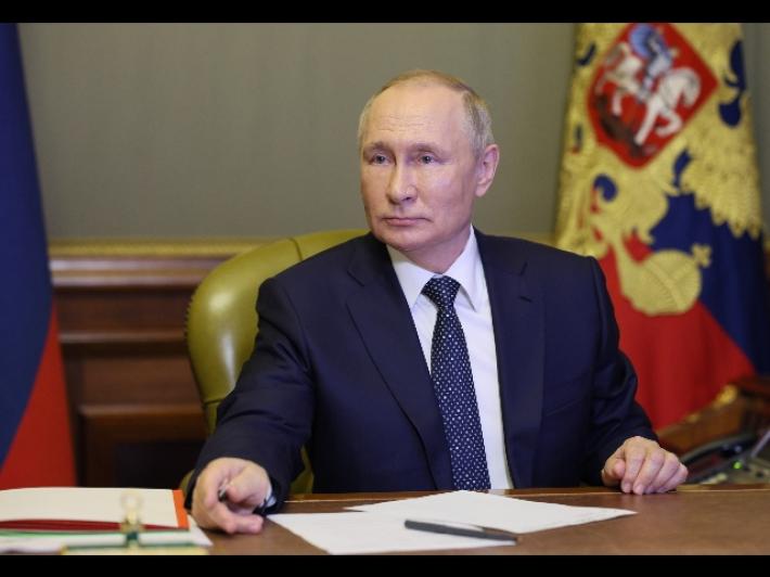 Putin proclama una tregua unilaterale per il Natale ortodosso