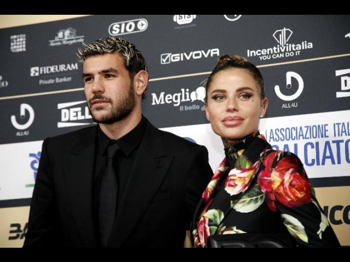 Ladri nella villa di Theo Hernandez: in casa c'erano la compagna e il figlio