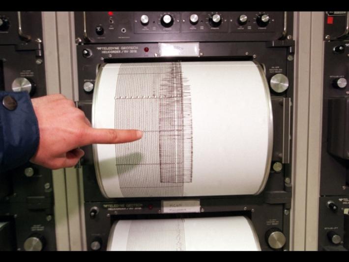 Terremoto magnitudo 6.9 alle Isole Salomone, allerta tsunami