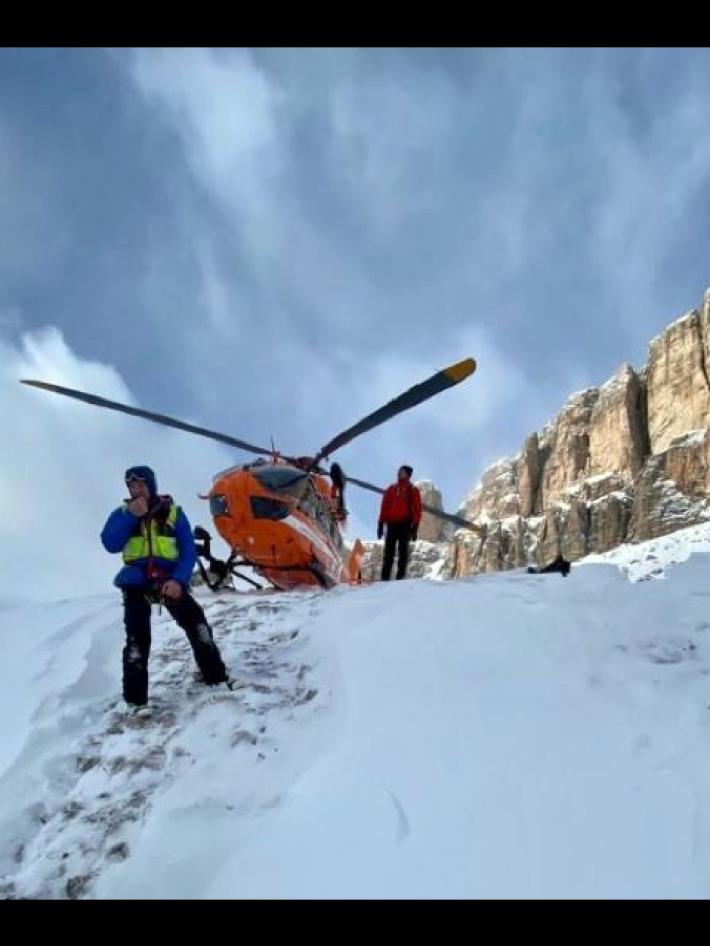 Valanga, restano gravissime le condizioni del maresciallo