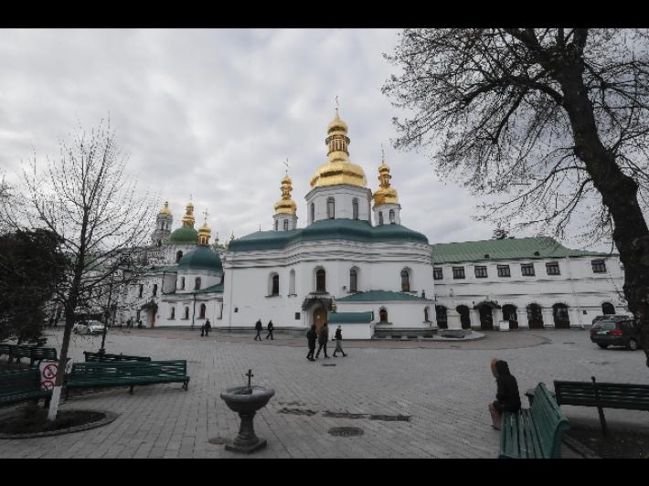 Ucraina, il parlamento mette al bando la Chiesa ortodossa 
