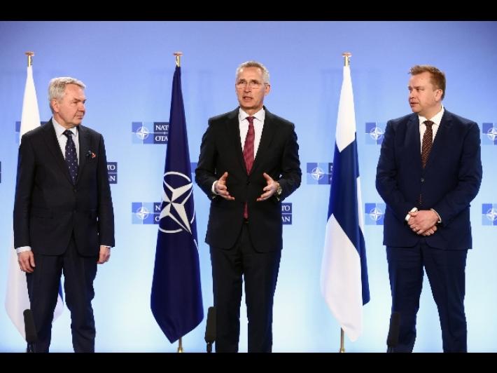 Stoltenberg, domani la Finlandia diventa membro della Nato