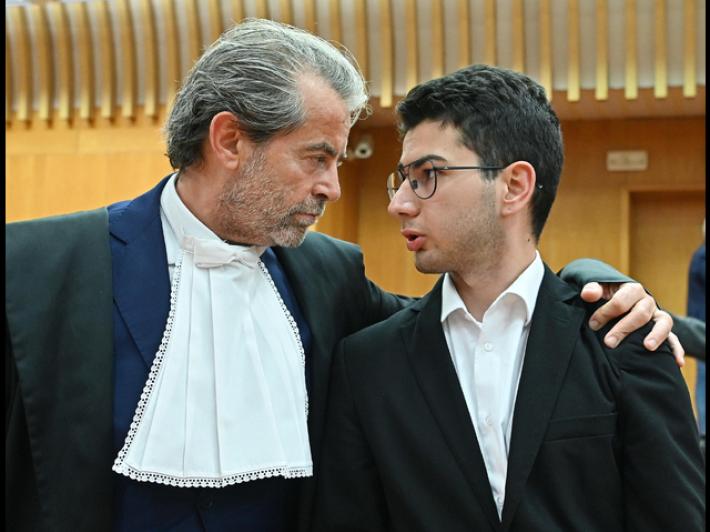 Uccise padre violento, condannato a 6 anni e 2 mesi