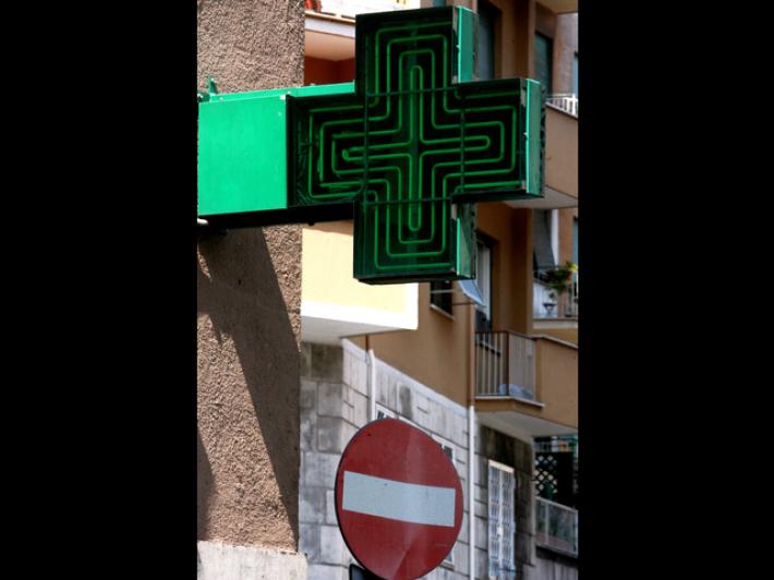 Carabiniere arrestato per una rapina in farmacia a Bologna. " Avevo dei debiti"