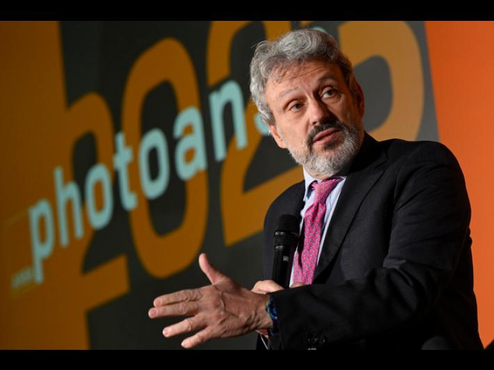 Vittorio Emanuele Parsi sta meglio: "Mi aspetta una lunga riabilitazione". L'esperto di geopolitica era stato ricoverato in fin di vita negli ultimi giorni del 2023