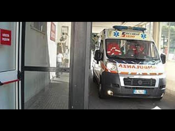 Grave 27enne per incidente del suo monopattino con furgone