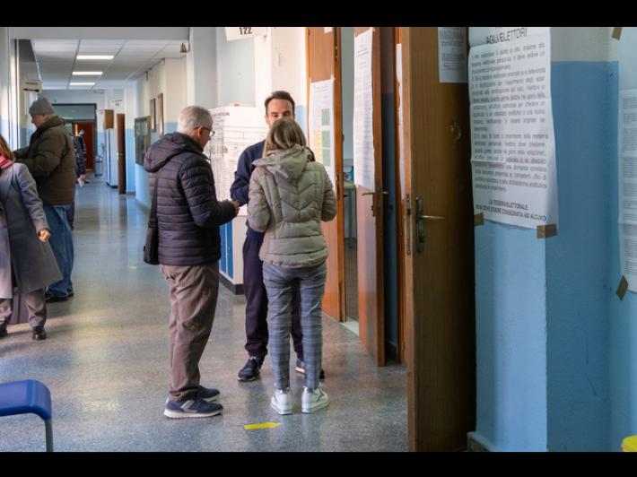 Sardegna: affluenza regionali in aumento, 18,4% alle 12