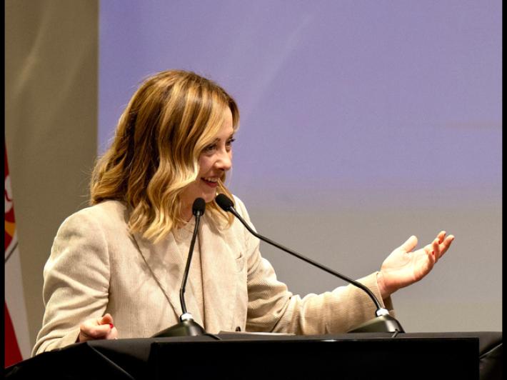 Meloni, non dir&ograve; mai che le tasse sono bellissime