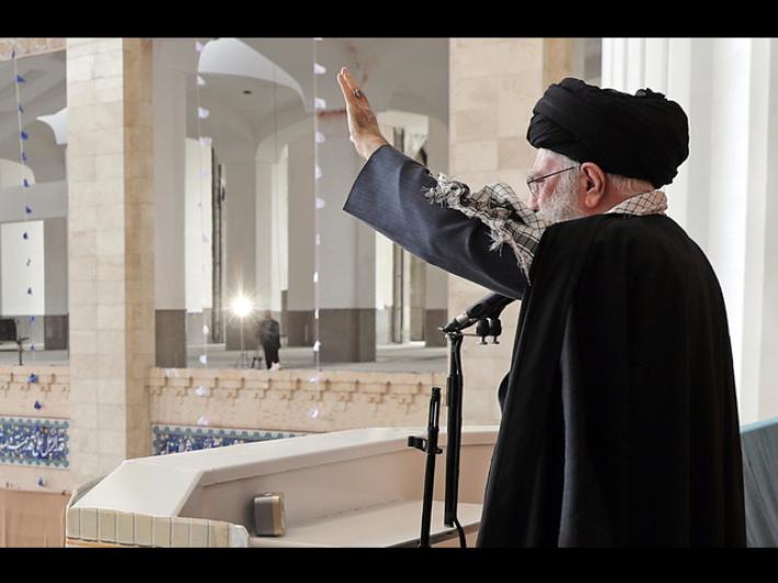 Media, 'l'Iran potrebbe attaccare Israele stanotte'