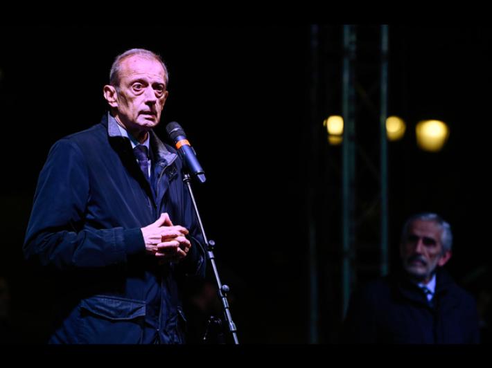 Il legale  di Fassino: "E' un'aggressione mediatica, quasi un  processo parallelo"