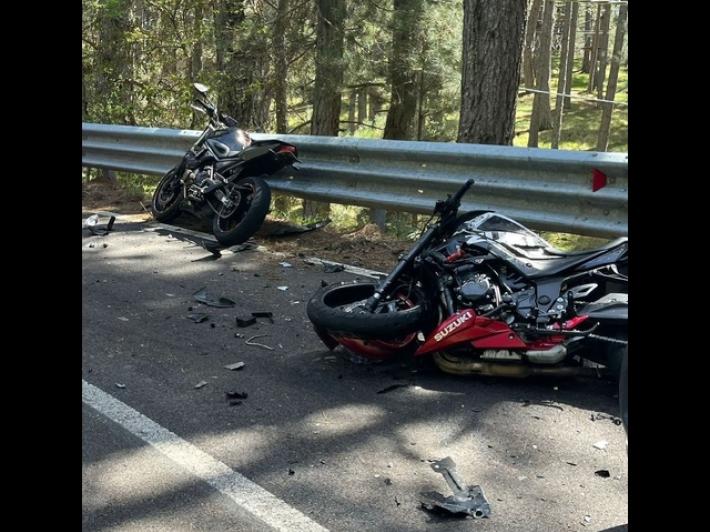 Guida ubriaco, si scontra con 3 moto e muore centauro, arrestato