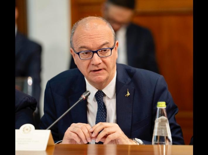 Scuola: concorso per 587 dirigenti al via il 23 maggio