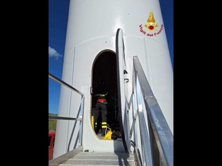 Cade da una pala eolica a Salemi: la vittima &egrave;  un 33enne di Benevento