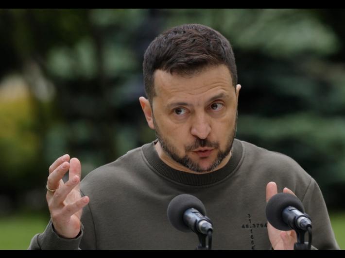 Zelensky, 'nel megastore potrebbero esserci 200 persone'