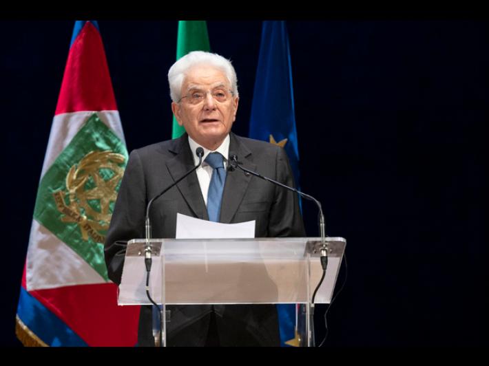 Mattarella, impegno per la pace ma senza baratti insidiosi