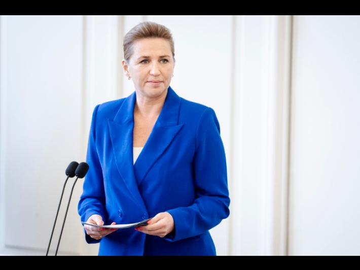 La premier danese presa a pugni da un uomo a Copenaghen