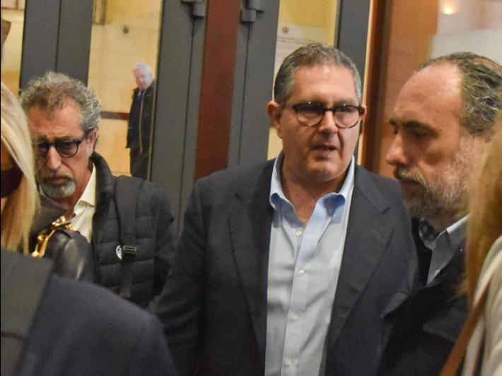 Toti resta ai domiciliari, rigettata l'istanza di revoca