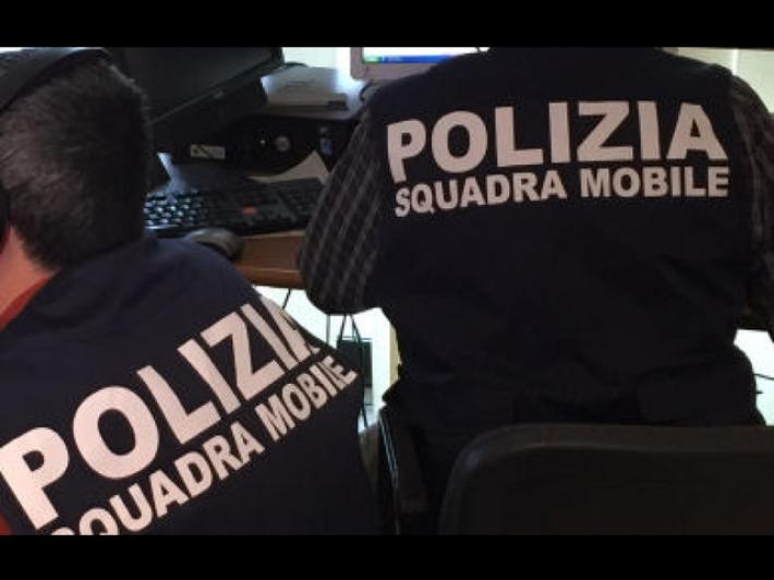 Colpito mentre cerca di sedare una rissa, convalidati arresti