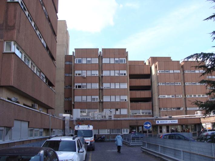 Due feti morti nell'armadio, madre dimessa dall'ospedale