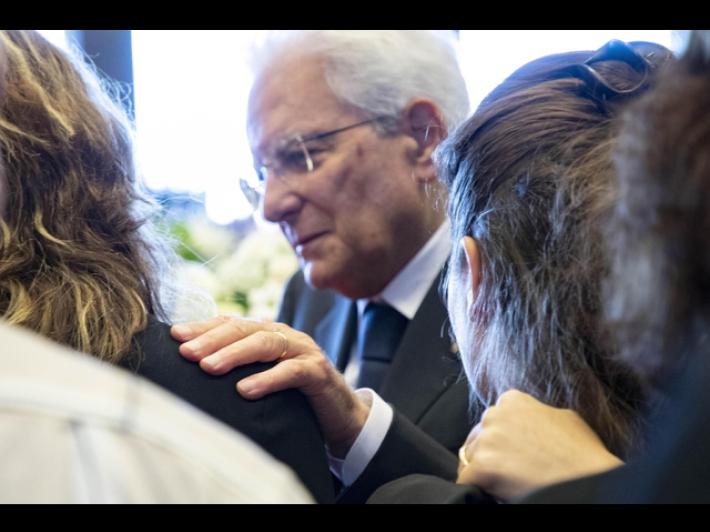 Mattarella, in Grecia testimoni devastazione cambiamento clima