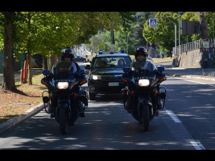 Accoltellati in rissa da titolari di locale, 5 denunciati