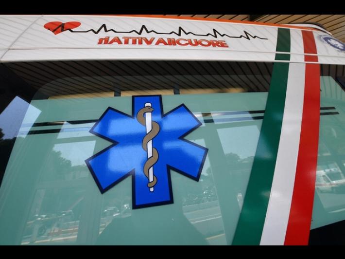 Nocciolo di pesca le ostruisce la trachea, morta bimba di 6 anni