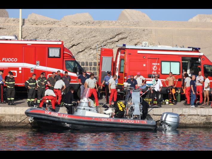 Naufragio yacht: individuato corpo di Hannah Lynch