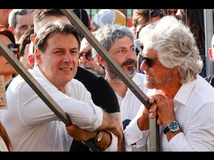 Grillo apre "bacheca del mugugno".Sul blog lo sfogo di attivisti