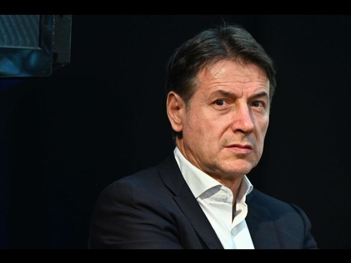 Conte, nessun problema a chiudere campagna con Schlein
