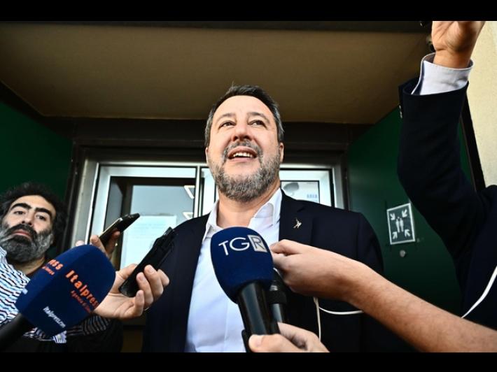 Salvini, in manovra 3,5 miliardi da banche e assicurazioni