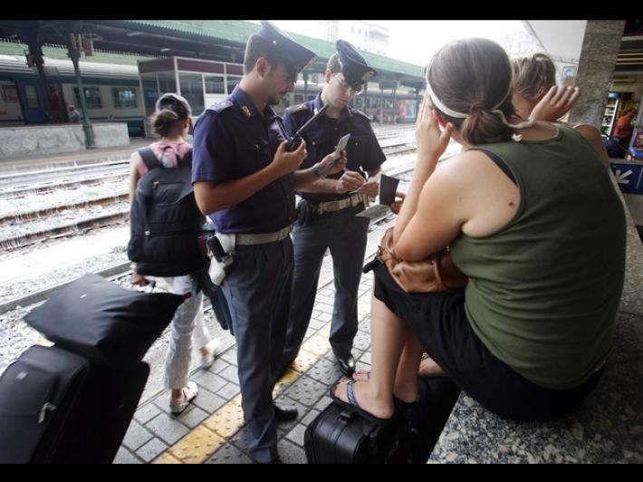 Capotreno accoltellato a Rivarolo, fermati due aggressori di origine nordafricana