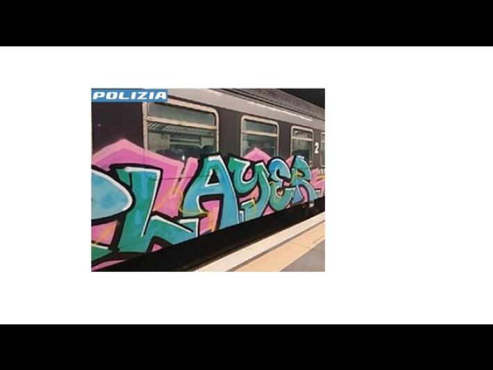 Imbrattavano treni e bus in varie regioni, tre writer denunciati