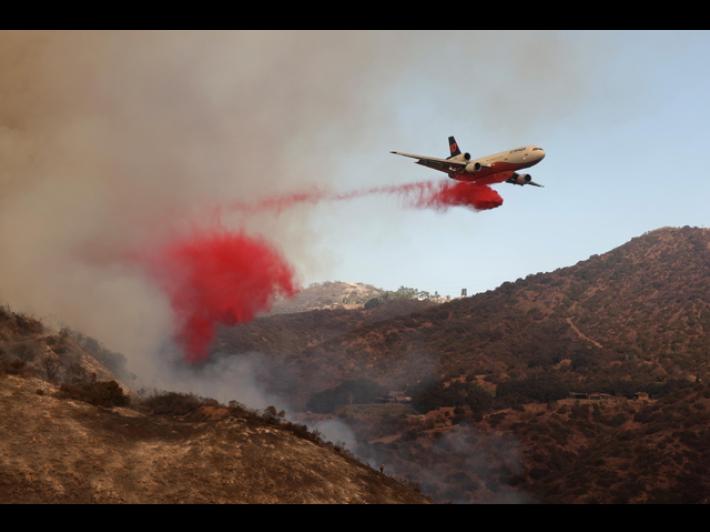 Los Angeles, uno degli incendi causato da guasto elettrico
