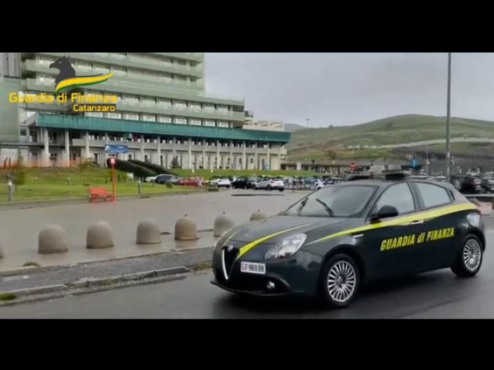 Ispezioni pilotate, arrestato ex rettore Ateneo Catanzaro