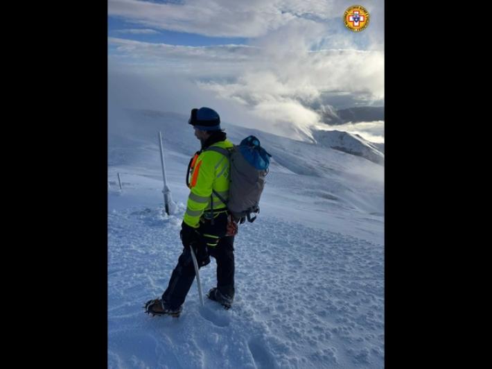 Senza ramponi su sentiero ghiacciato, escursionisti soccorsi