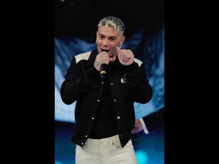 Emis Killa rinuncia a Sanremo: "Preferisco il passo indietro"