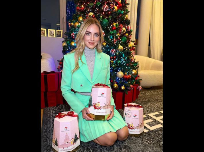 E-mail contro Chiara Ferragni nei giorni dell'iniziativa del pandoro: "Sulla beneficenza prende meriti che non ha"