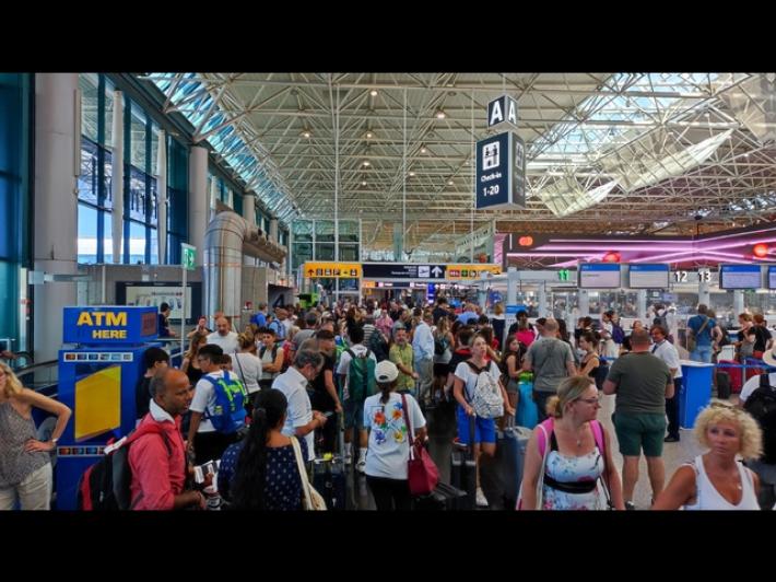 Aeroporti italiani da record, 220 milioni passeggeri nel 2024