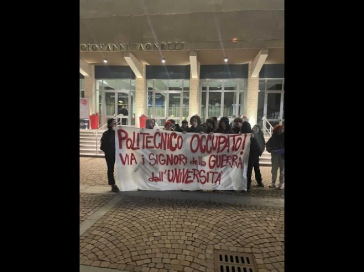 Atteso ministro Tajani, studenti occupano Politecnico Torino