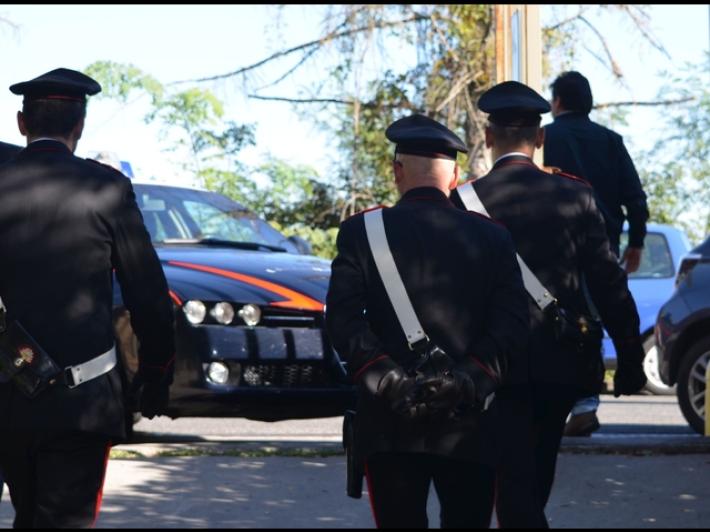 Trovata morta accoltellata in casa, fermato il figlio 22enne