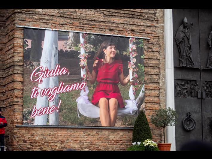 Ogni 10 minuti una donna uccisa da partner o parente