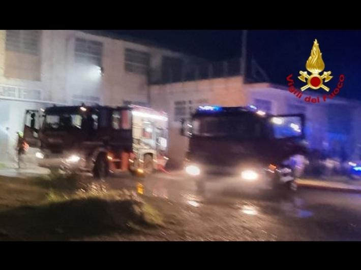 Incendio in edificio nell'udinese, 4 persone in ospedale