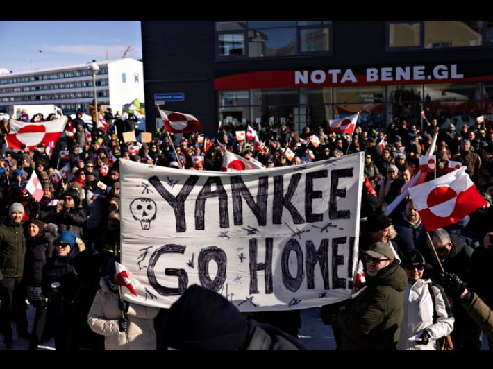 I groenlandesi in piazza contro gli Usa: "Non siamo in vendita"