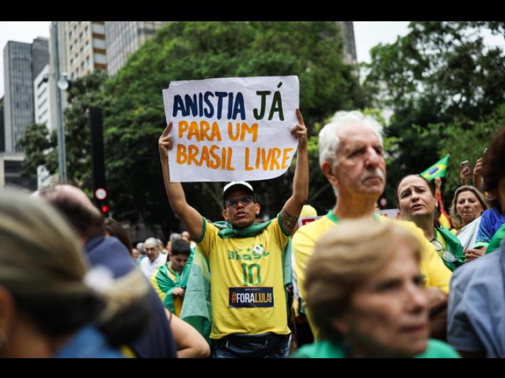 Brasile, l'opposizione incalza sull'amnistia ai bolsonaristi
