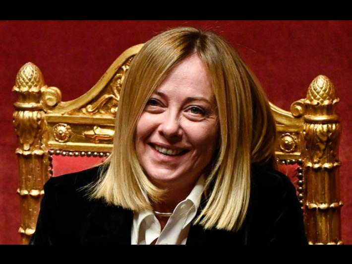 Meloni, auguri a tutti i pap&agrave;, con mamma la parola pi&ugrave; bella