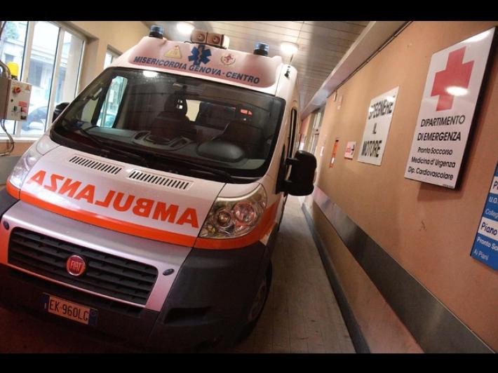 A Milano bodyguard interviene per sedare lite, accoltellato