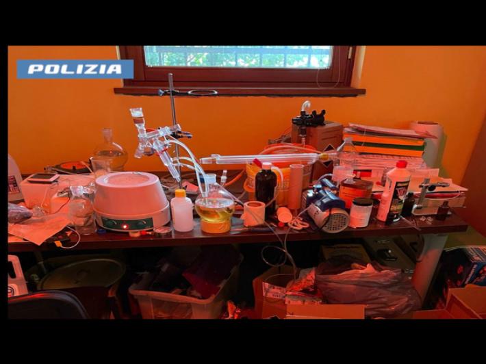 Studente di Novara 'cuoceva' metanfetamina in casa, arrestato